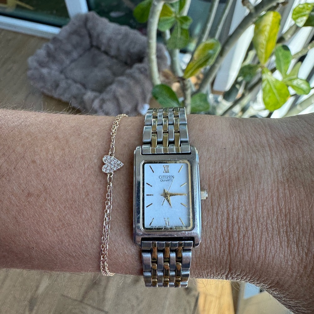 Vintage Citizen Quartz Two Tone Watch | Stainless Steel | Classic